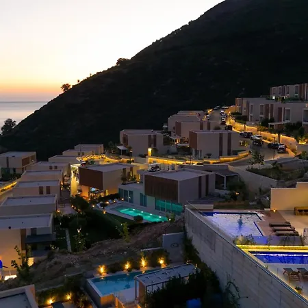 Villa Palasea *